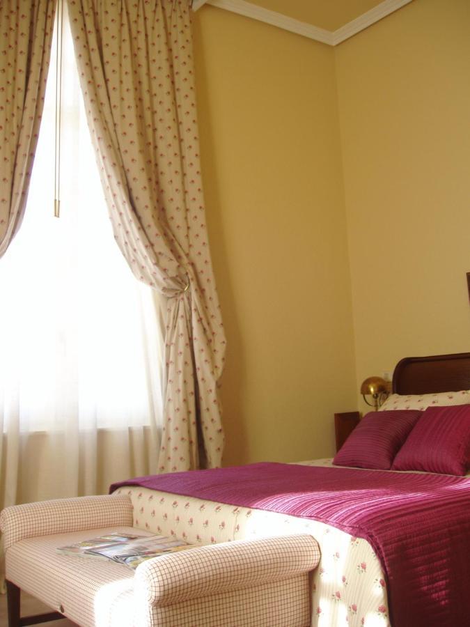 Hotel Arcea Palacio De Las Nieves 랑그레오 외부 사진