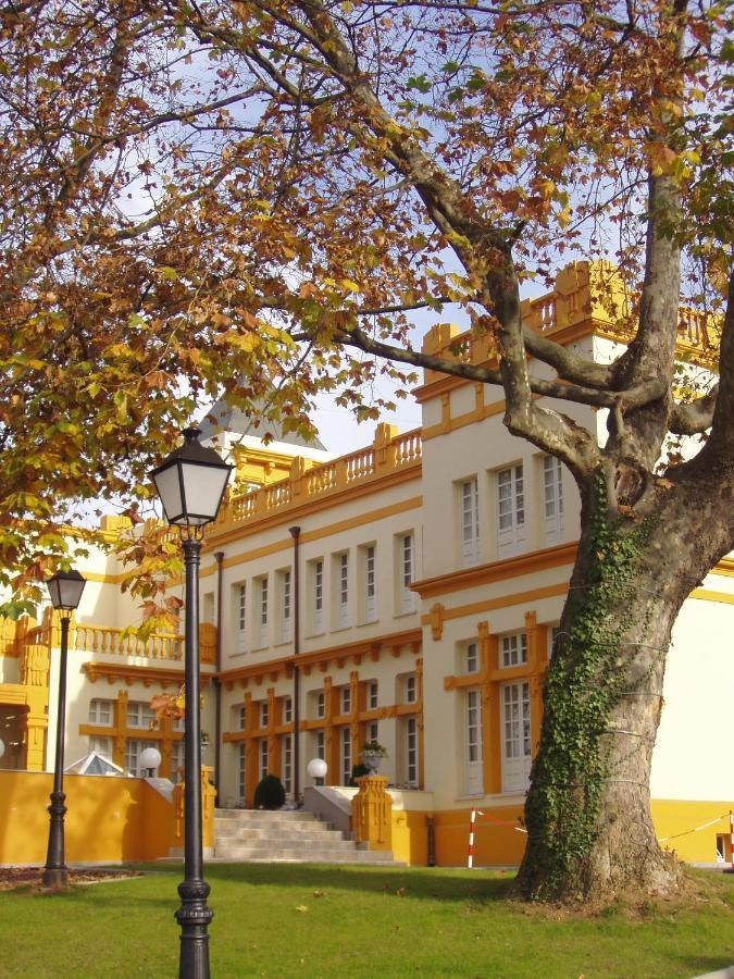 Hotel Arcea Palacio De Las Nieves 랑그레오 외부 사진