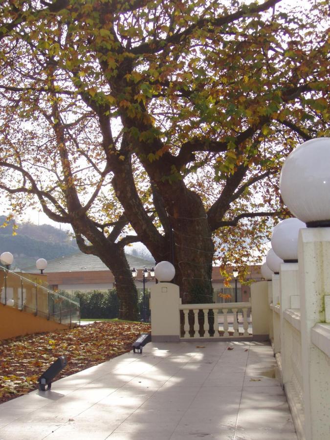 Hotel Arcea Palacio De Las Nieves 랑그레오 외부 사진