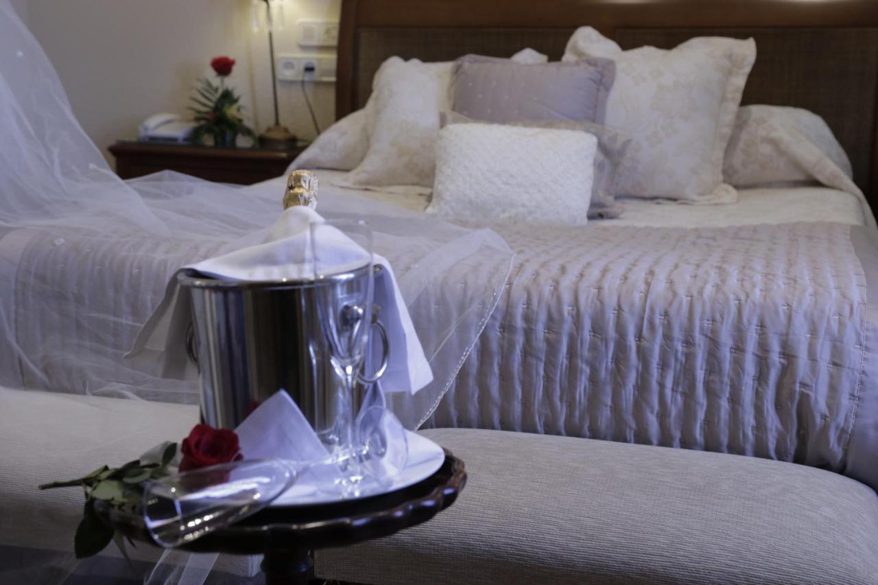 Hotel Arcea Palacio De Las Nieves 랑그레오 외부 사진