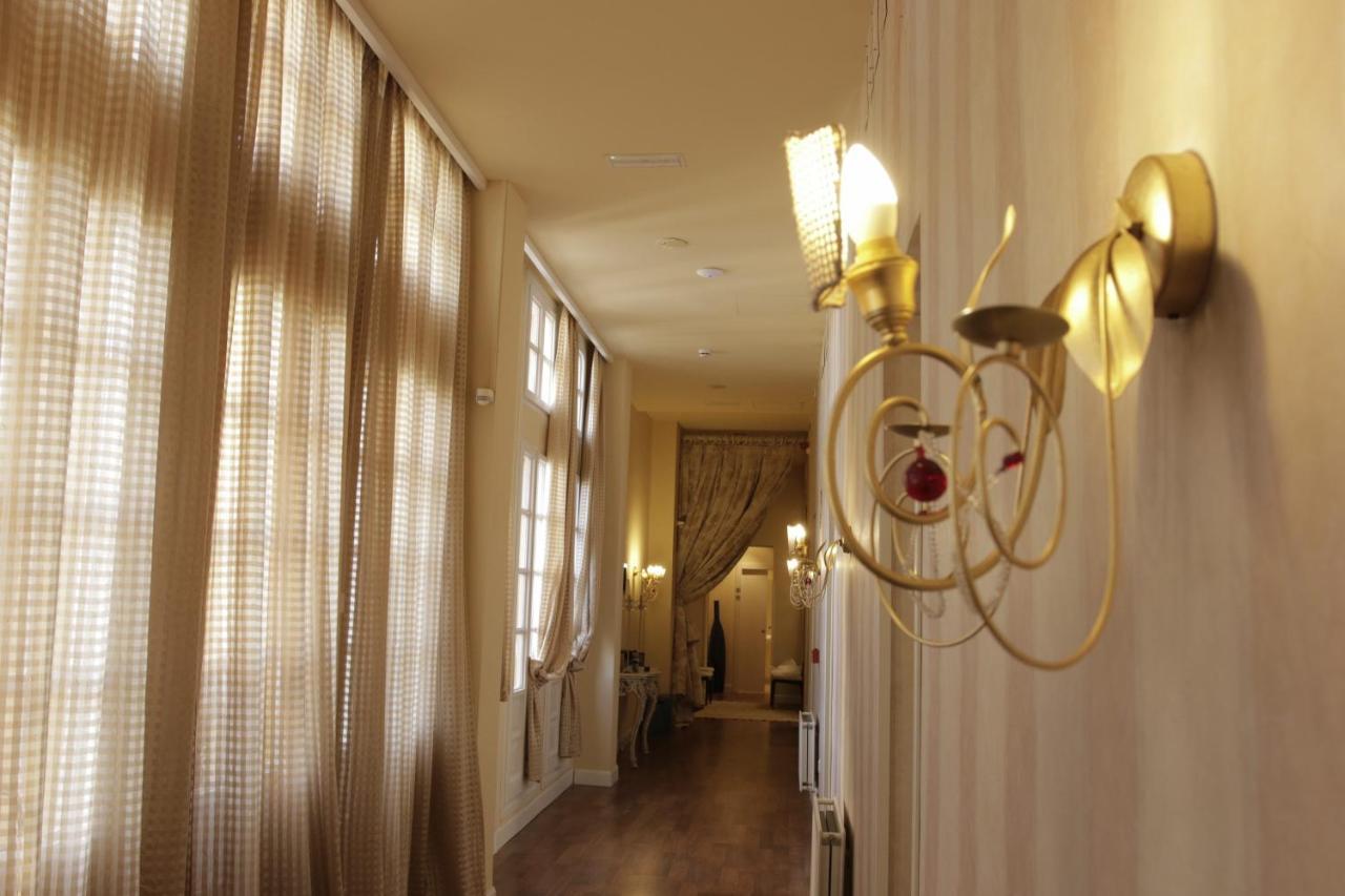 Hotel Arcea Palacio De Las Nieves 랑그레오 외부 사진