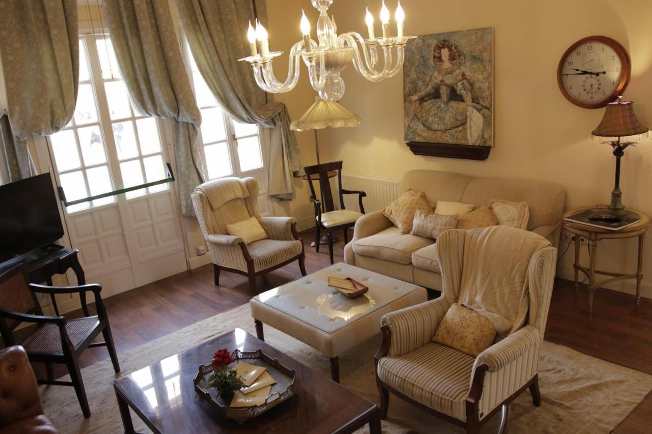 Hotel Arcea Palacio De Las Nieves 랑그레오 외부 사진